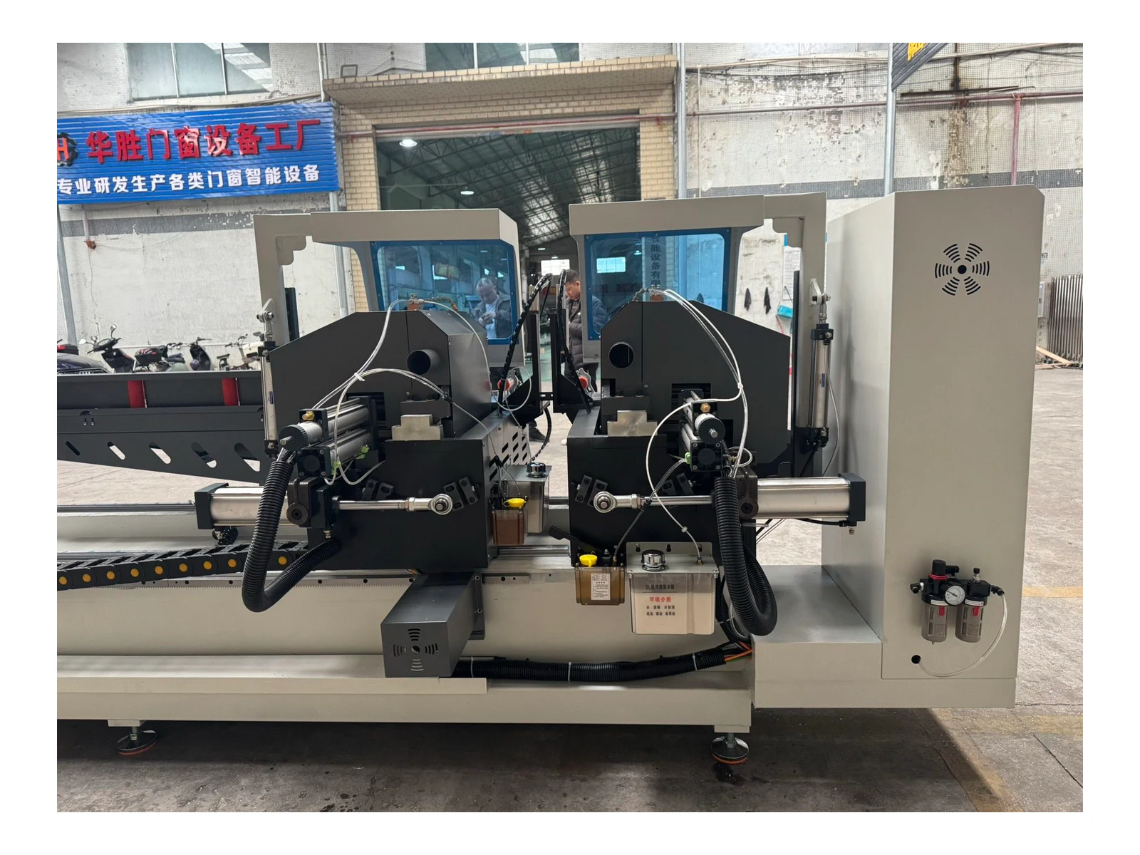 Aluminium Double-Head Precision Cutting Saw LJZ2H-450x3700 - view 7