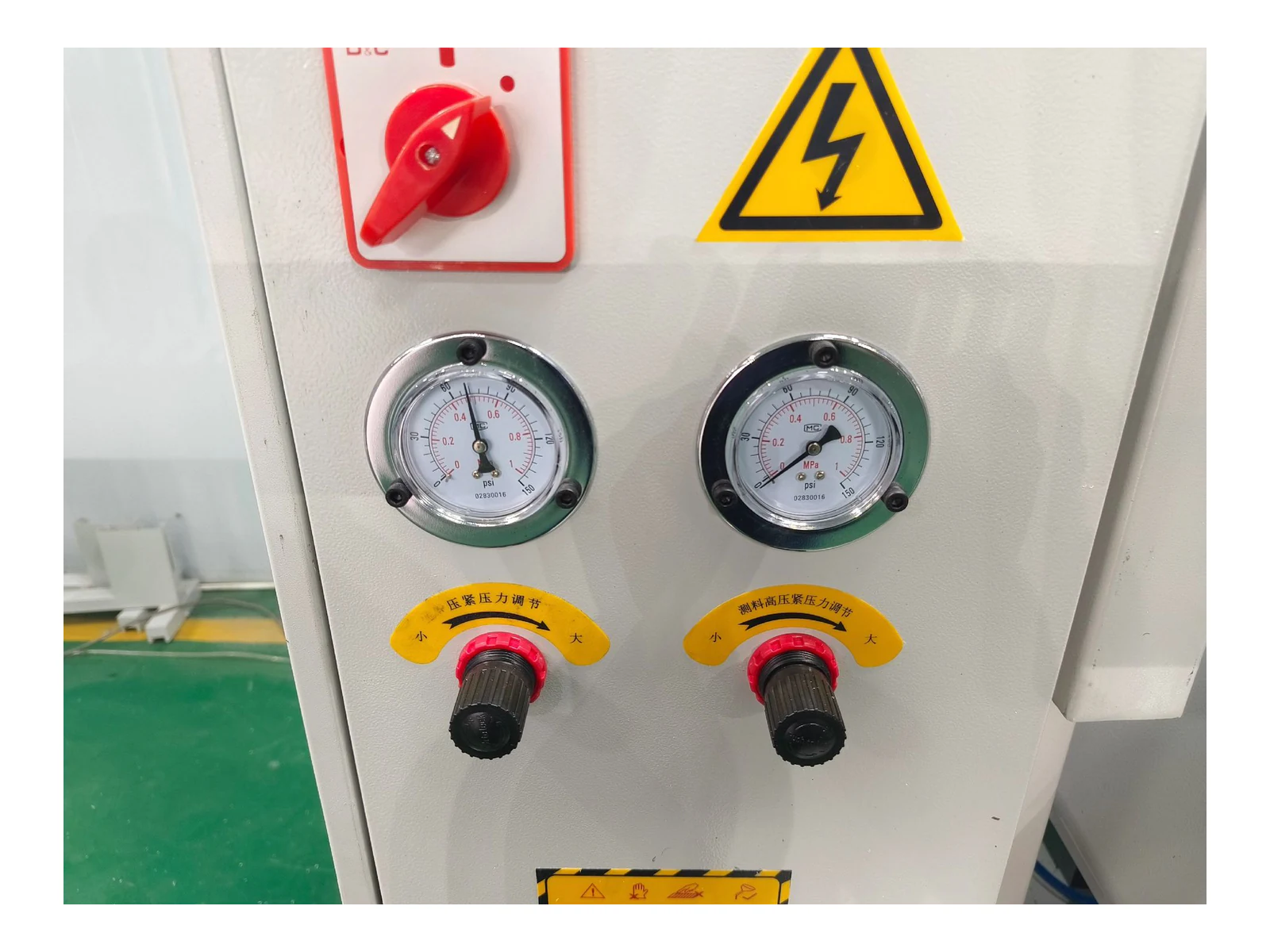 Double-Head Arbitrary-Angle CNC Precision Cutting Saw LJZ2-CNC-550x3500 - view 8