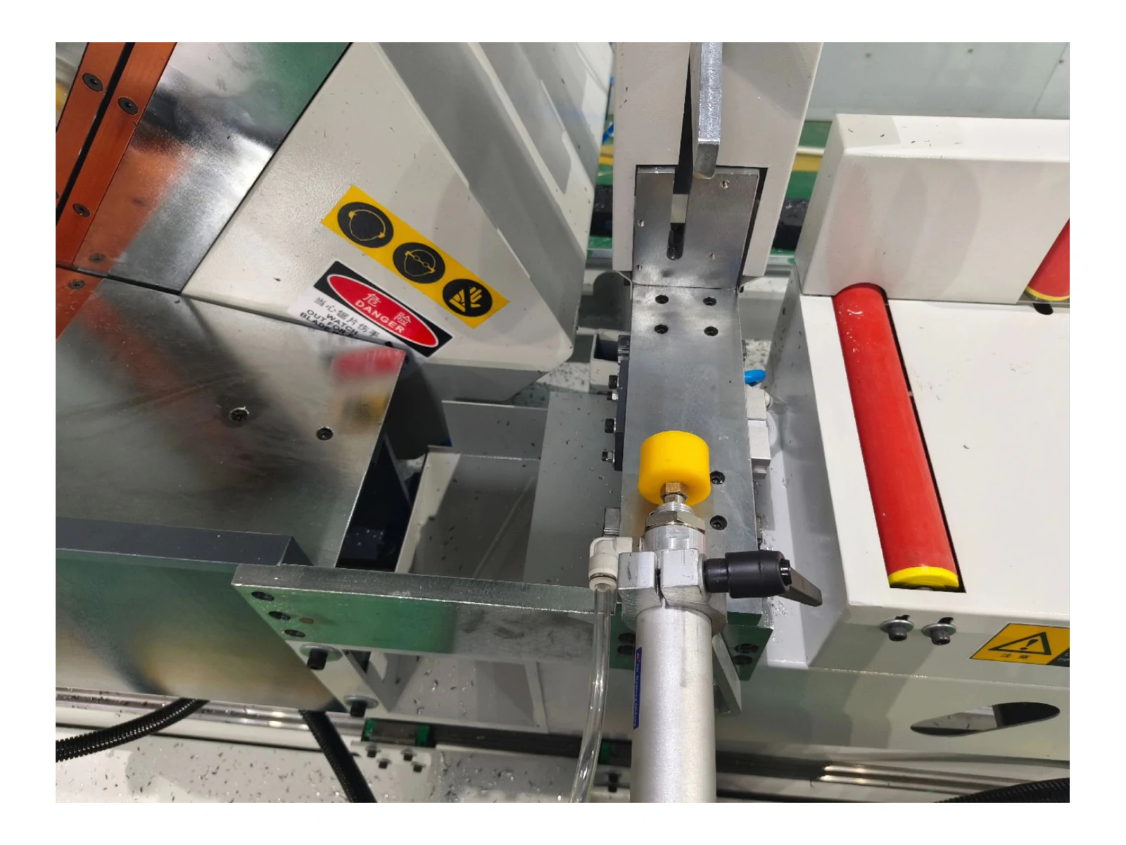 Double-Head Arbitrary-Angle CNC Precision Cutting Saw LJZ2-CNC-550x3500 - view 6