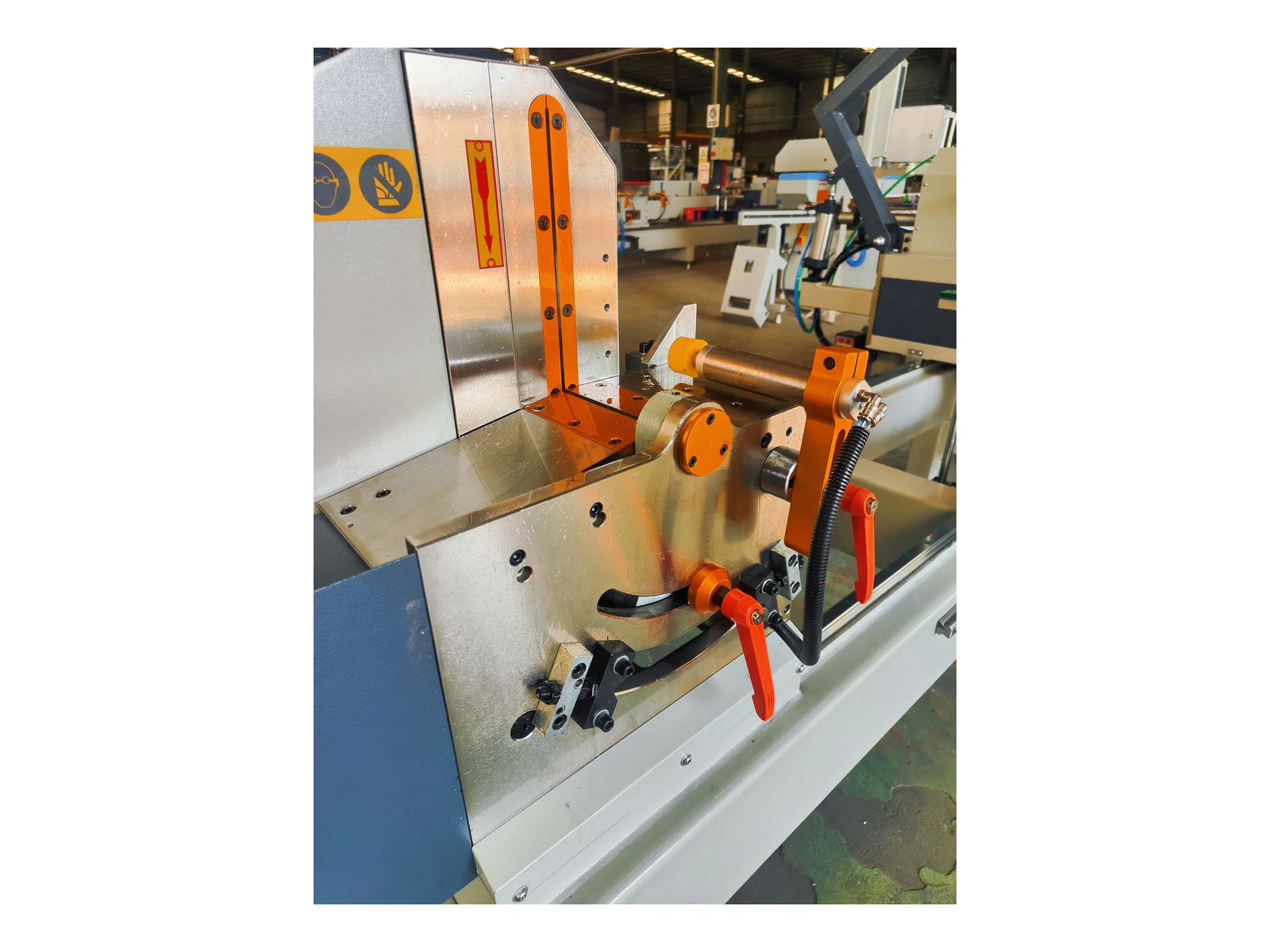 Double-Head CNC Precision Cutting Saw LJZ2-CNC-550x4200 - view 4