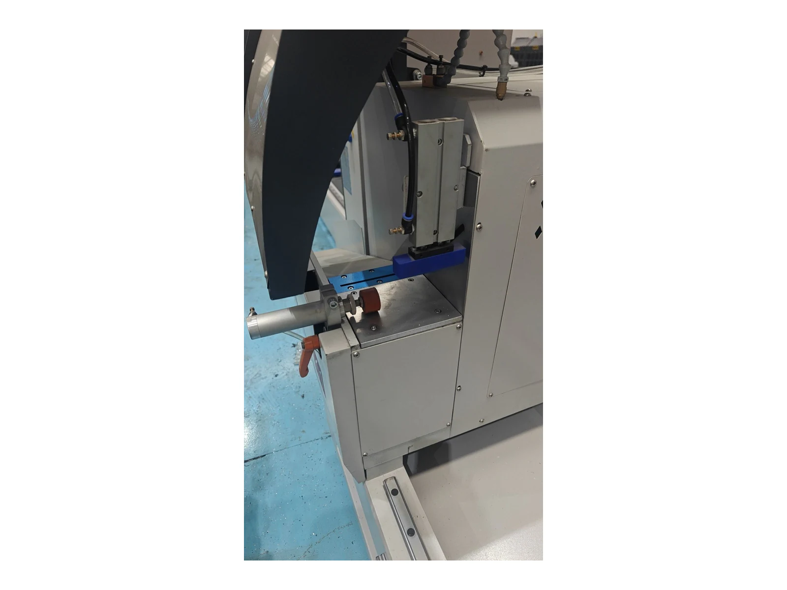 Heavy-Duty 45-Degree Fixed Precision Cutting Saw LJGB-550x4200 - view 3