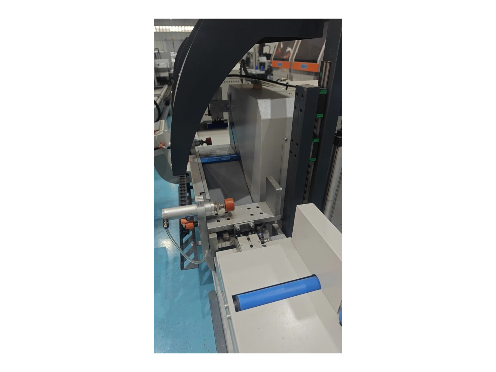 Heavy-Duty 45-Degree Fixed Precision Cutting Saw LJGB-550x4200 - view 4