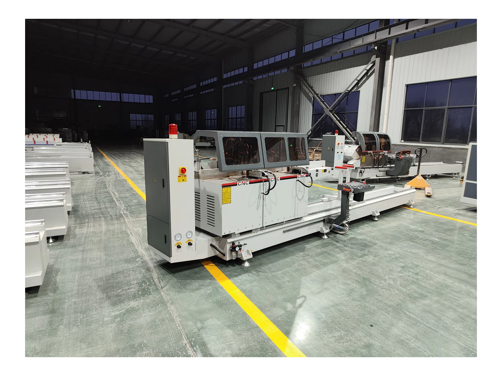 Sliding Door CNC Three-Head Cutting Saw LJZ3-CNC-500x4200 - view 4